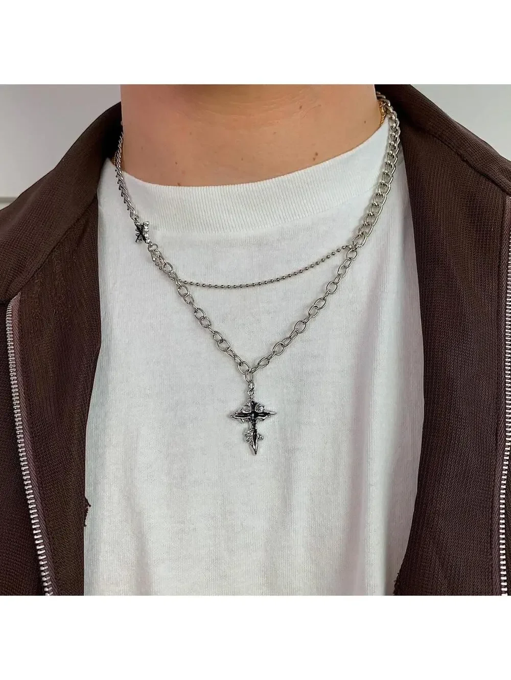 Cyber Y2k 2000s Vintage Style punk grunge crystal cross pendant necklace chain.